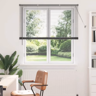Veneetsia ruloo, tumehall alumiinium, 175 x 135 cm