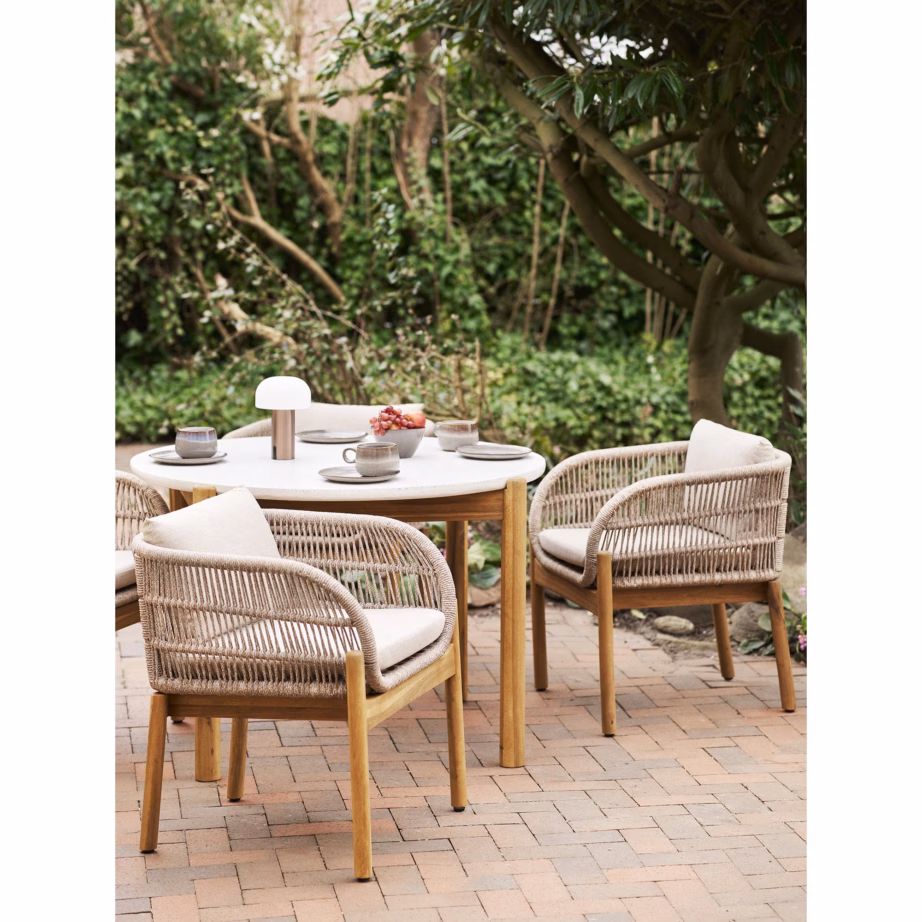 Akaatsiapuust söögitool Terracina beeži istmepadja ja terasraamiga – 6