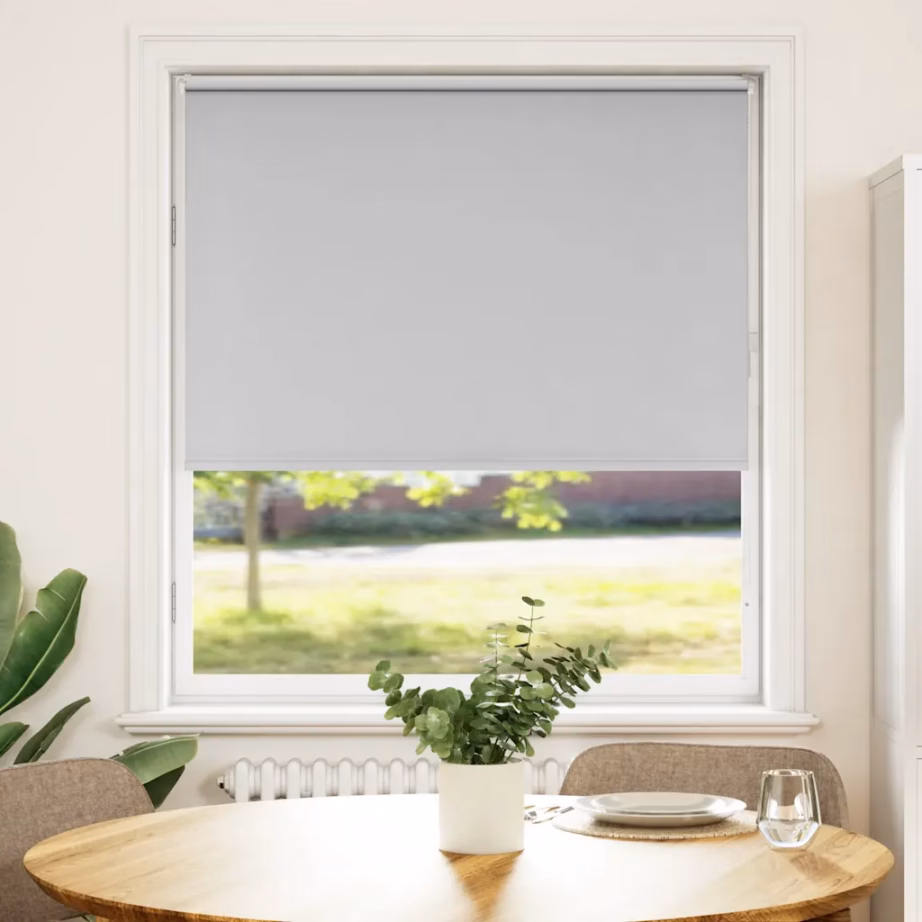 Pimendav ruloo kettmehhanismiga, helehall, 95 x 175 cm, polüester – 2