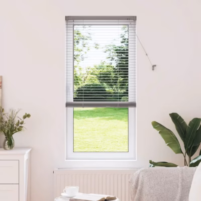 Hõbedane alumiiniumist Veneetsia ruloo, 175 x 65 cm