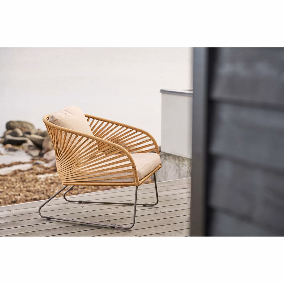 Beež aia lounge komplekt aiadiivani, 2 tugitooli ja 2 kohvilauaga Novella – 4