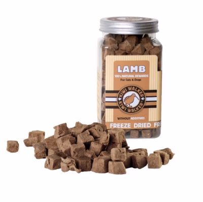 Külmkuivatatud koera ja kassi maiused JOHN DOG KIWI WALKER Lamb, 90 g