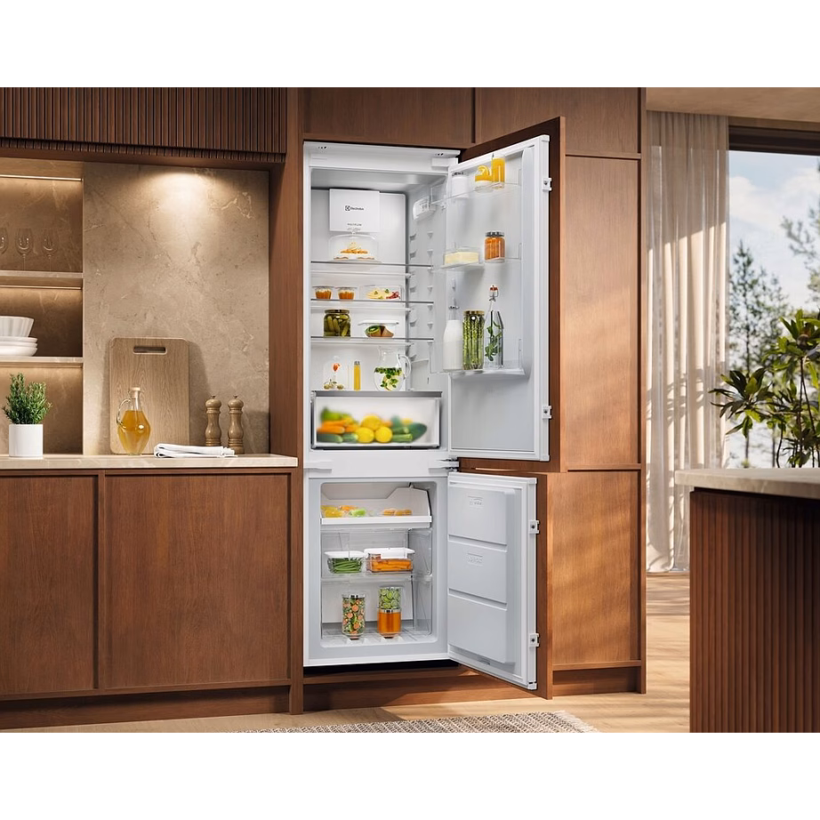 Integreeritav külmik-sügavkülmik Electrolux ENA7CE18S3, No Frost, 177,2 cm - 2