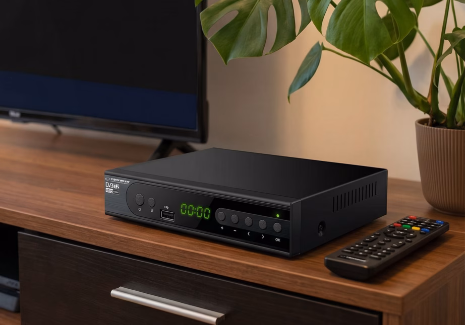 DVB-T2 TV-tuuner Esperanza EV106P, H.265/HEVC, HDMI 1.3 ja SCART, must - 10