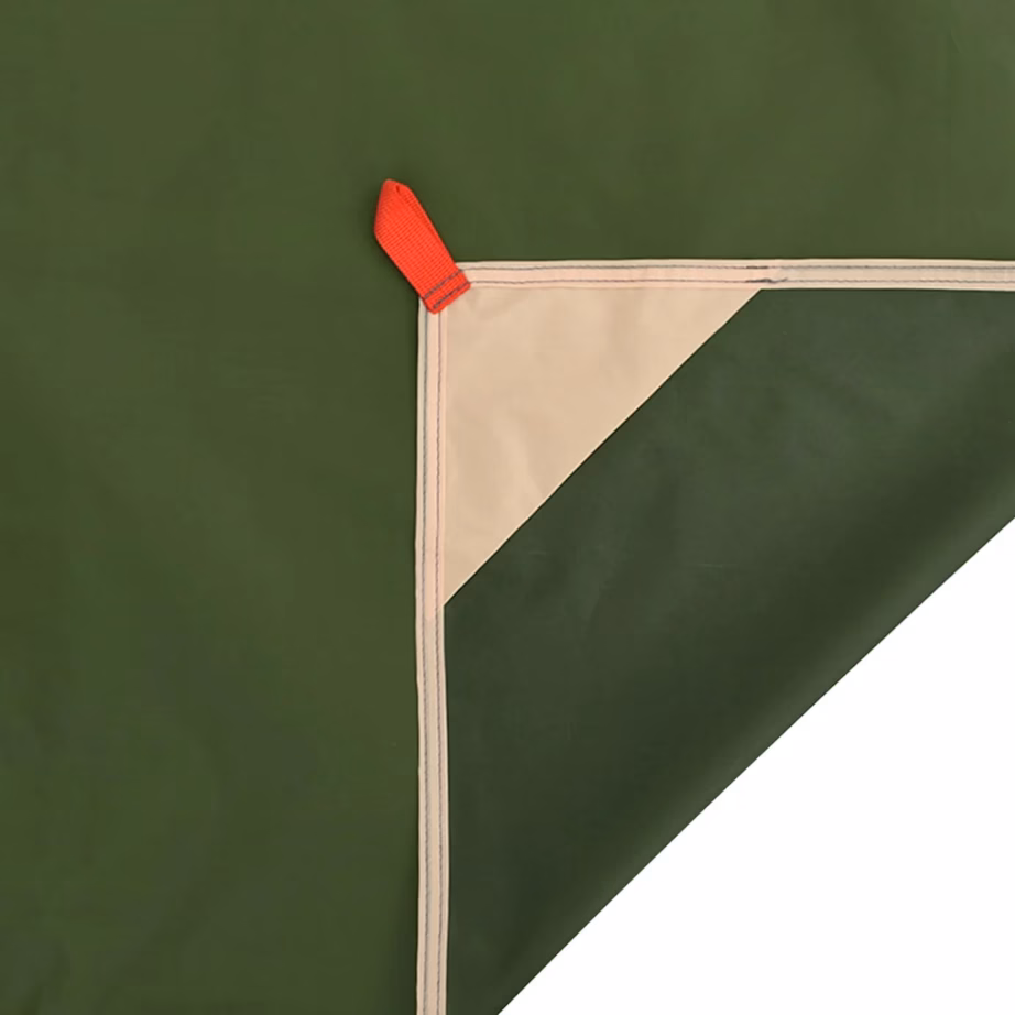 Veekindel piknikutekk kinnitusvaiade ja nurgataskutega, roheline, 205 x 155 cm - 4
