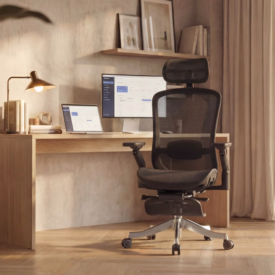 Massaažifunktsiooniga ergonoomiline kontoritool Mark Adler Leadpro 8.7, must - 8