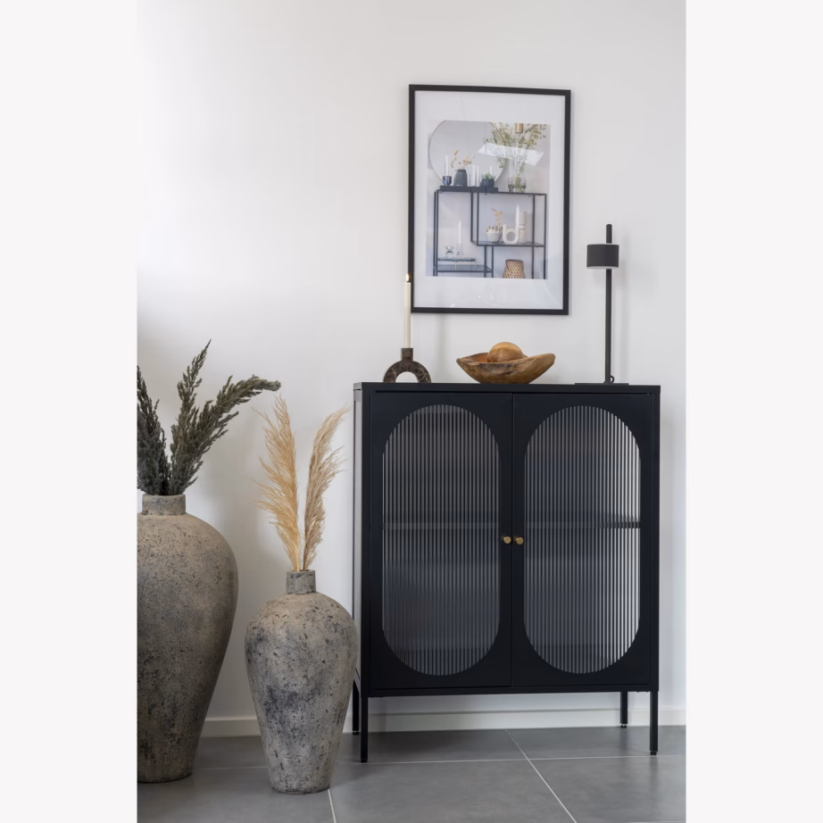 Must terasest vitriinkapp 2 rihvelklaasuksega 90x35x110 cm Adelaide - 5