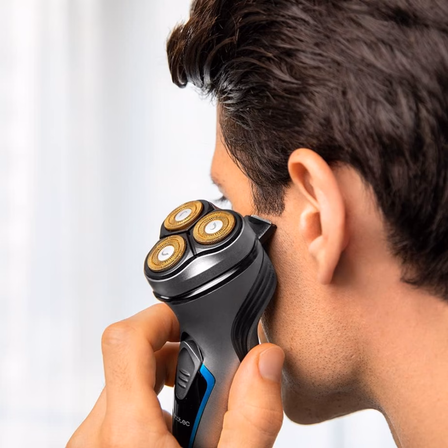 Titaankattega pardel Cecotec Bamba PrecisionCare Titanium PerfectCut, kolme peaga 3D-rootorsüsteem, must - 3