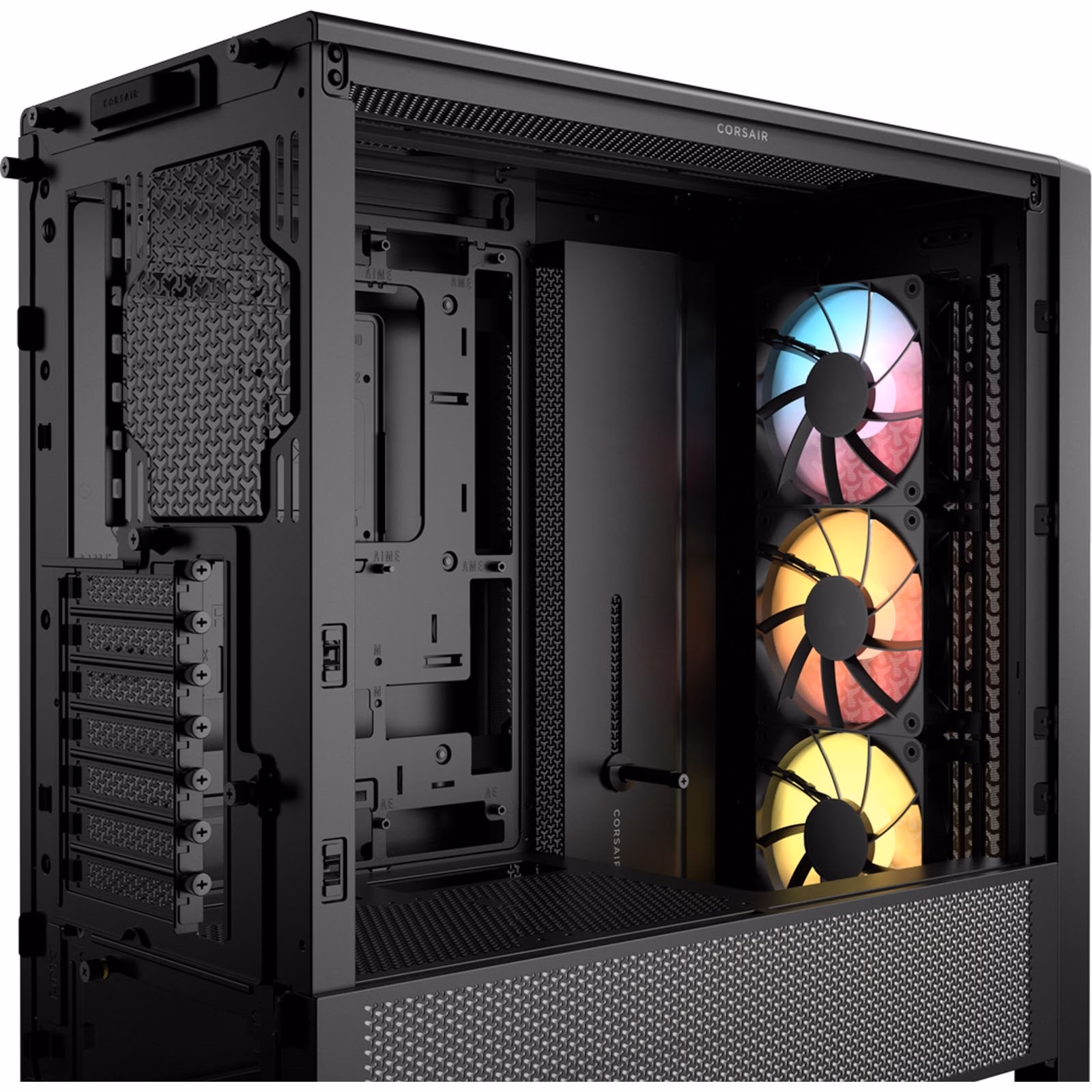 Corsair FRAME 4000D RS ARGB avatud küljelt, ees InfiniRail-siinil kolm ventilaatorit