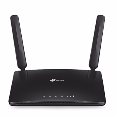 Must TP-Link Archer MR200 4G-ruuter kahe püstise antenniga eestvaates