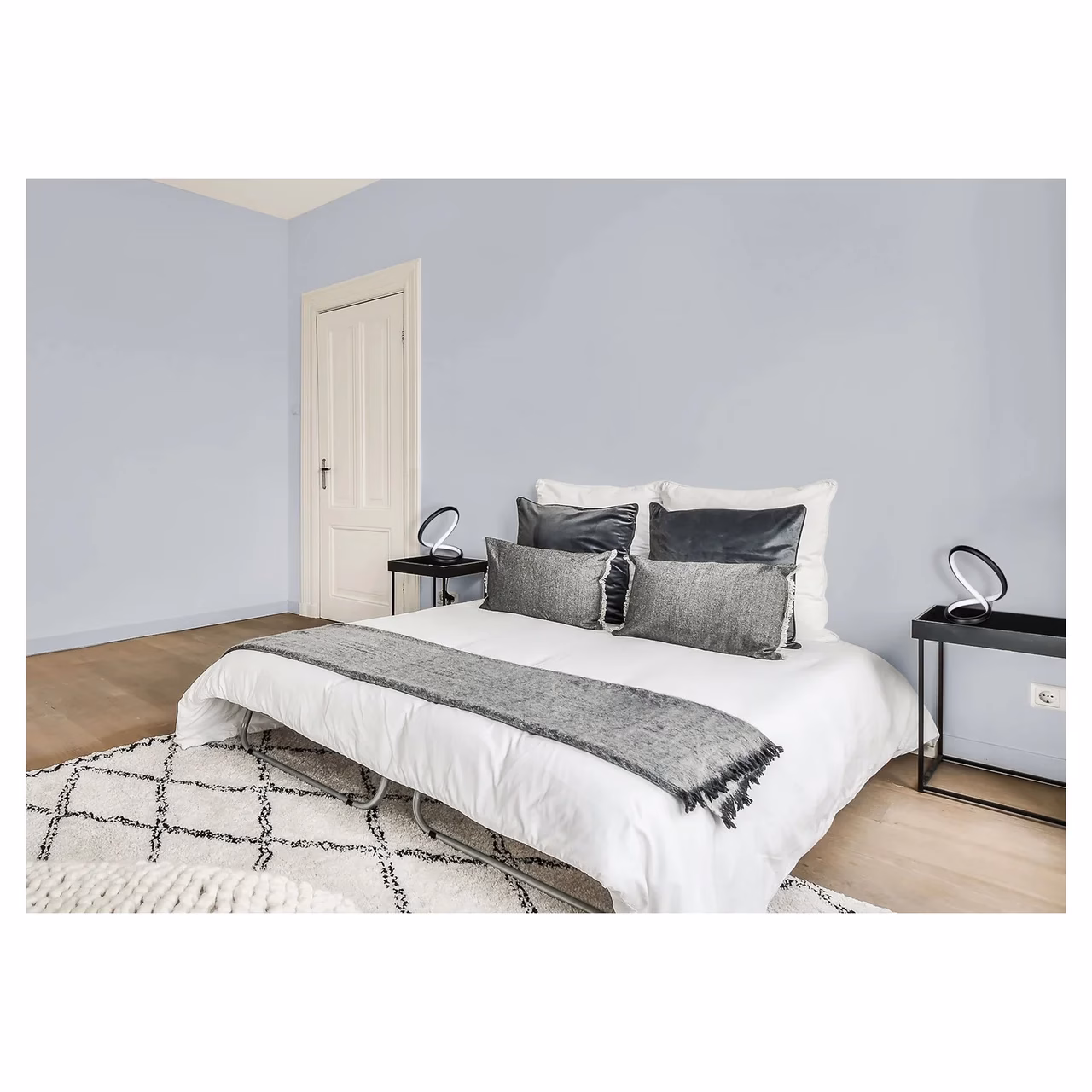 Activejet LARO AJE-LARO LS 23 cm must LED laualamp 13W, 1300 lm, 4000K, siseruumidesse