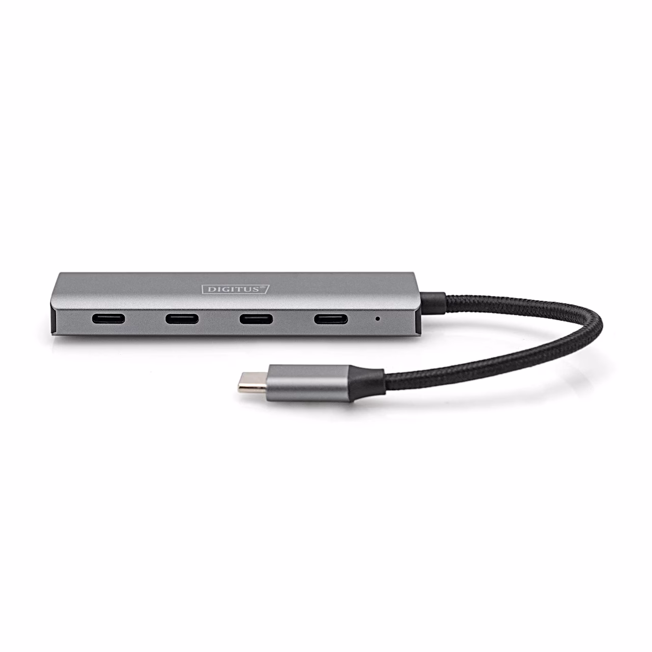 Nelja USB-C pordiga USB hub DIGITUS DA-70246 valgel taustal