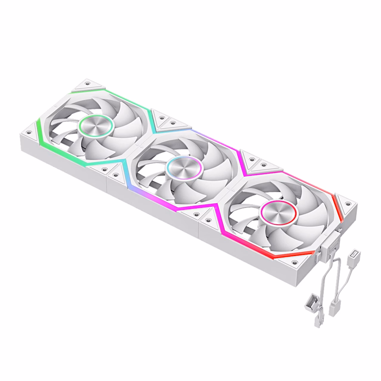 Kolm järjestikku ühendatud Gamemax FN12A-N2 ventilaatorit koos PWM- ja ARGB-juhtmetega
