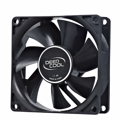 Must arvutiventilaator DeepCool XFAN 80 seitsme labaga eestvaates nurga alt
