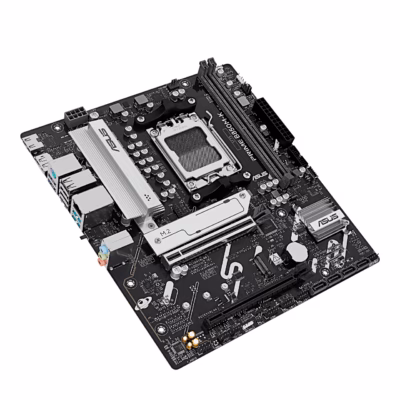 ASUS PRIME B850M-K emaplaat viltu, nähtavad SATA-pordid ja laienduspesad