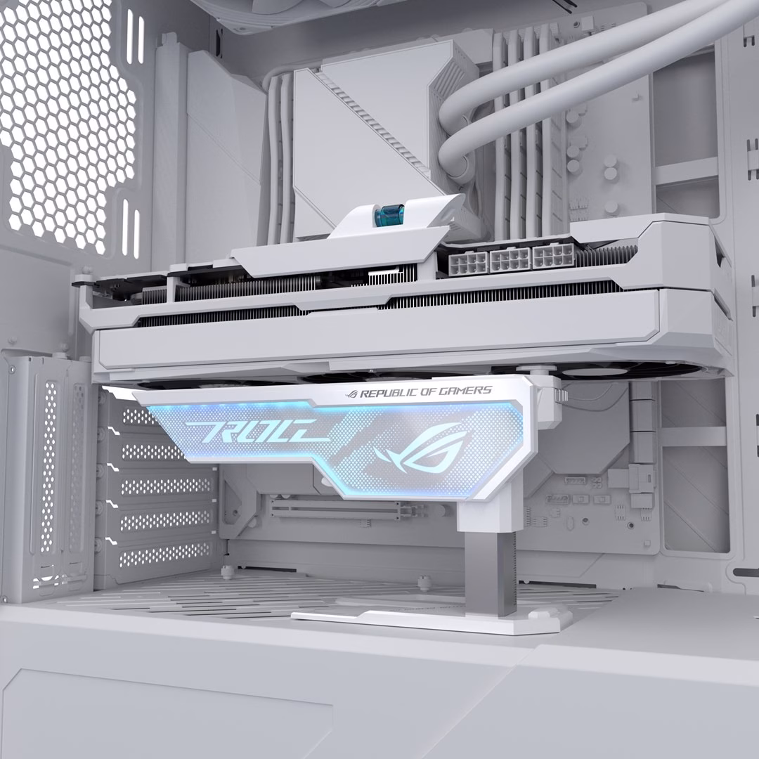 ASUS ROG Herculx valges arvutikorpuses graafikakaardi all
