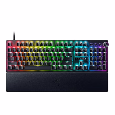Razer Huntsman V3 Pro mänguriklaviatuur RGB-valgustuse ja randmetoega eestvaates