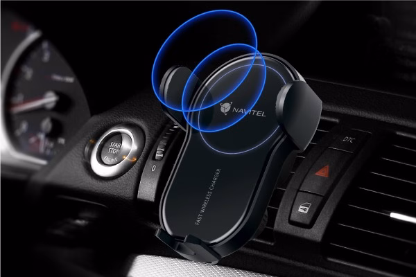 Navitel SH1000 PRO hoidik auto ventilatsioonirestil armatuurlaua kõrval