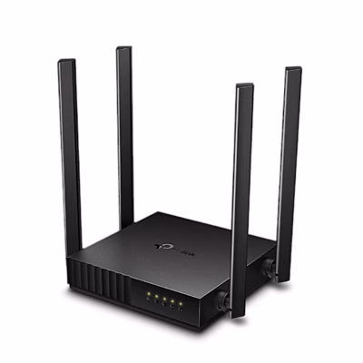 Kaheribaline wifi-ruuter TP-Link Archer C54 nelja välise antenniga, vaade nurga alt