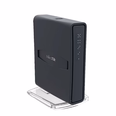 Kahesageduslik wifiruuter MikroTik hAP ac lite tower püstiasendis läbipaistval alusel