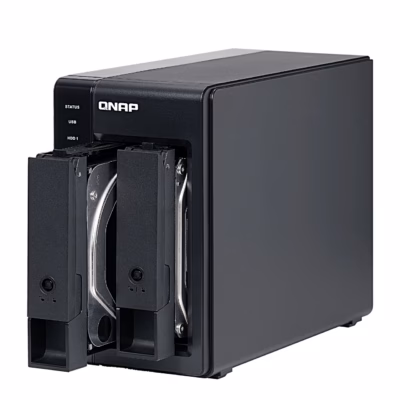 Kettakorpus QNAP TR-002 avatud kettasahtlitega, sahtlites 3,5-tollised kettad