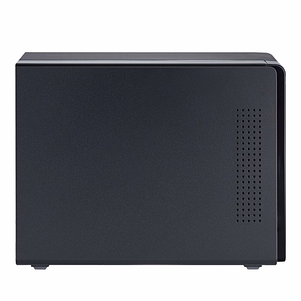 QNAP TR-002 kettakorpuse parem külg ventilatsiooniavadega