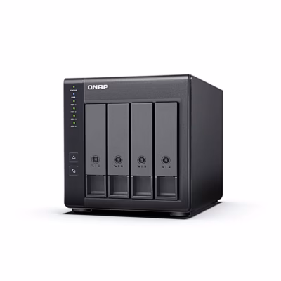 Kettakorpus QNAP TR-004 musta korpusega, vaade vasakult eest