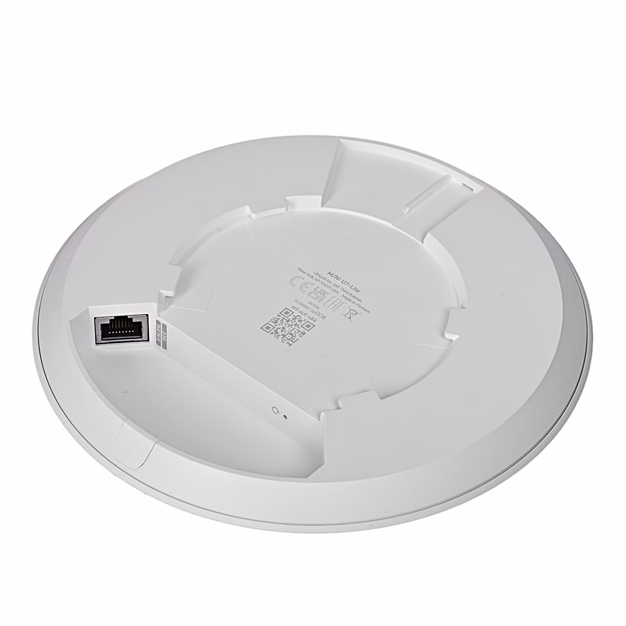 U7 Lite WiFi tugijaama tagakülg RJ-45 pordi ja kinnitussoontega