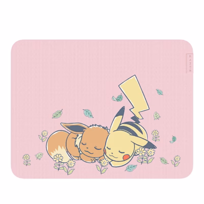 Roosa mänguri hiirematt Razer Gigantus V2 Pikachu ja Eevee kujundusega pealtvaates