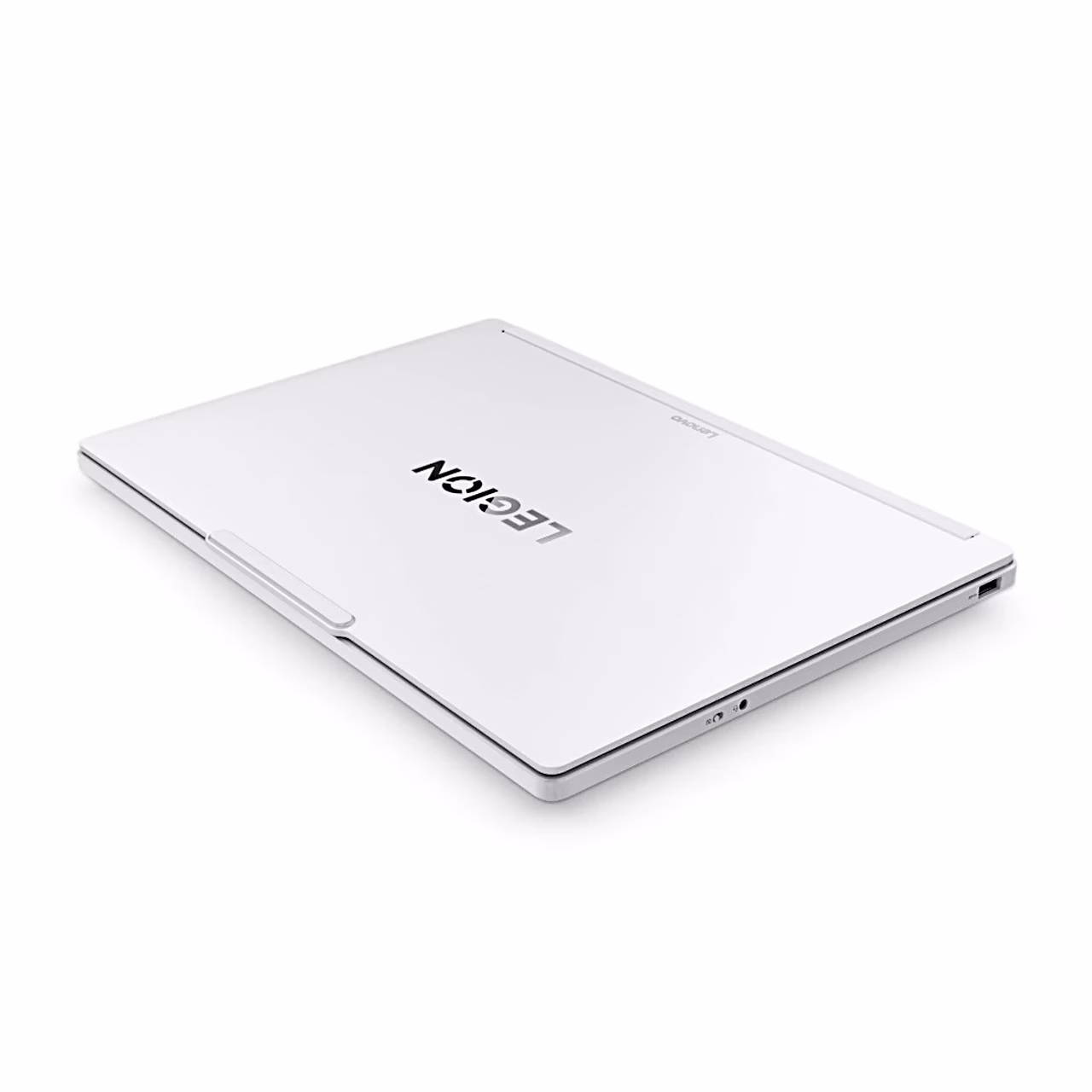 Suletud sülearvuti Lenovo Legion 5 15AGP11 valge kaas LEGION-logoga