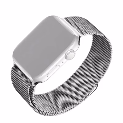 Hõbedane FIXED Mesh Strap võrkrihm Apple Watchi korpusele kinnitatuna