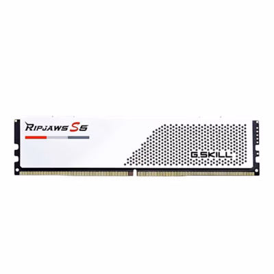 Valge G.Skill Ripjaws S5 DDR5-moodul eestvaates punase triibuga logo kõrval
