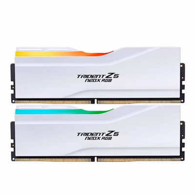 Kaks valget G.Skill Trident Z5 NeoX RGB operatiivmälu moodulit eestvaates