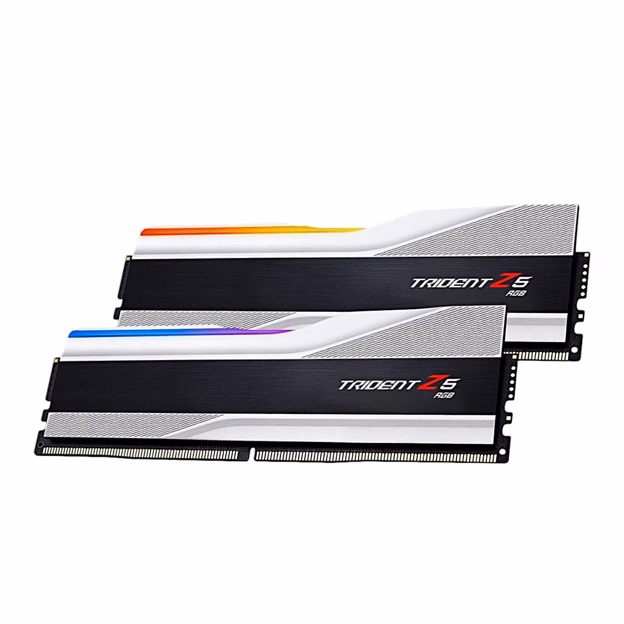 G.Skill Trident Z5 RGB hõbedased moodulid kaldvaates oranži ja sinise valgusribaga