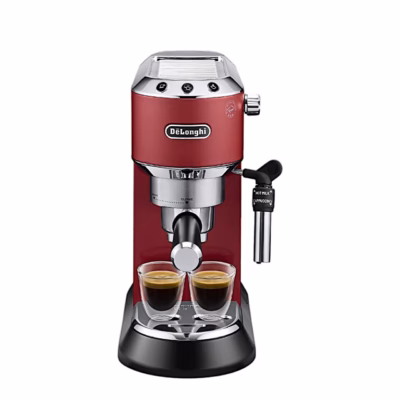 Punane espressomasin De’Longhi Dedica Style EC685.R kahe espressotassiga, eestvaade