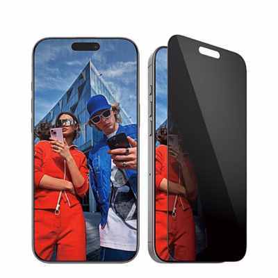 iPhone 16 Pro Max ja privaatsusfiltriga kaitseklaas PanzerGlass, ekraan küljelt tume