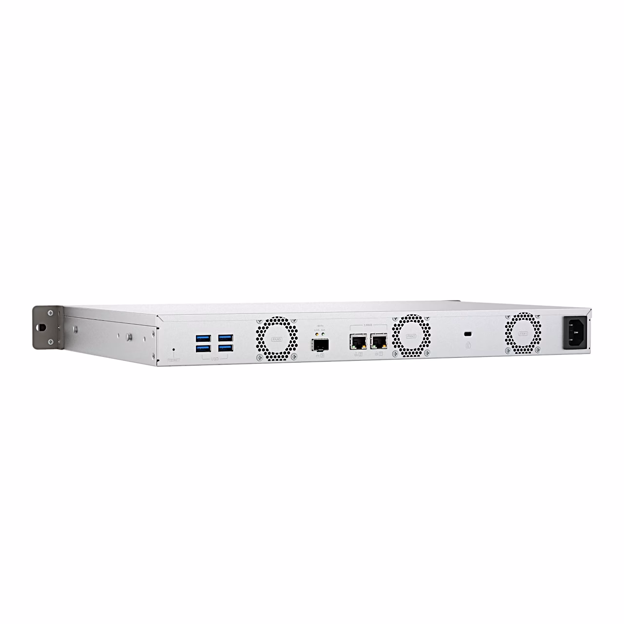 QNAP TS-432XeU-4G tagapaneel nelja USB-pordi, SFP+ pesa ja kahe LAN-pordiga