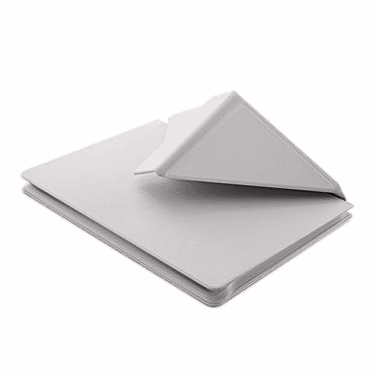 Lenovo Yoga Tote Sleeve ümbris, mille esiklapp on poolenisti üles volditud