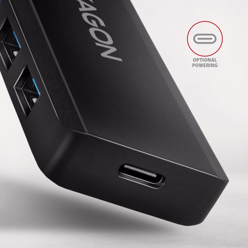 USB-jagaja AXAGON HUE-C1C otsas olev USB-C-pesa lisatoite jaoks lähivaates