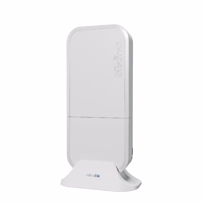 Valge WiFi-pääsupunkt MikroTik wAP ax lauajalal püstises asendis