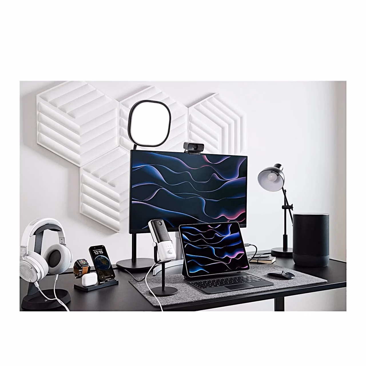 Veebikaamera Elgato Facecam MK.2 monitoril heledas töönurgas
