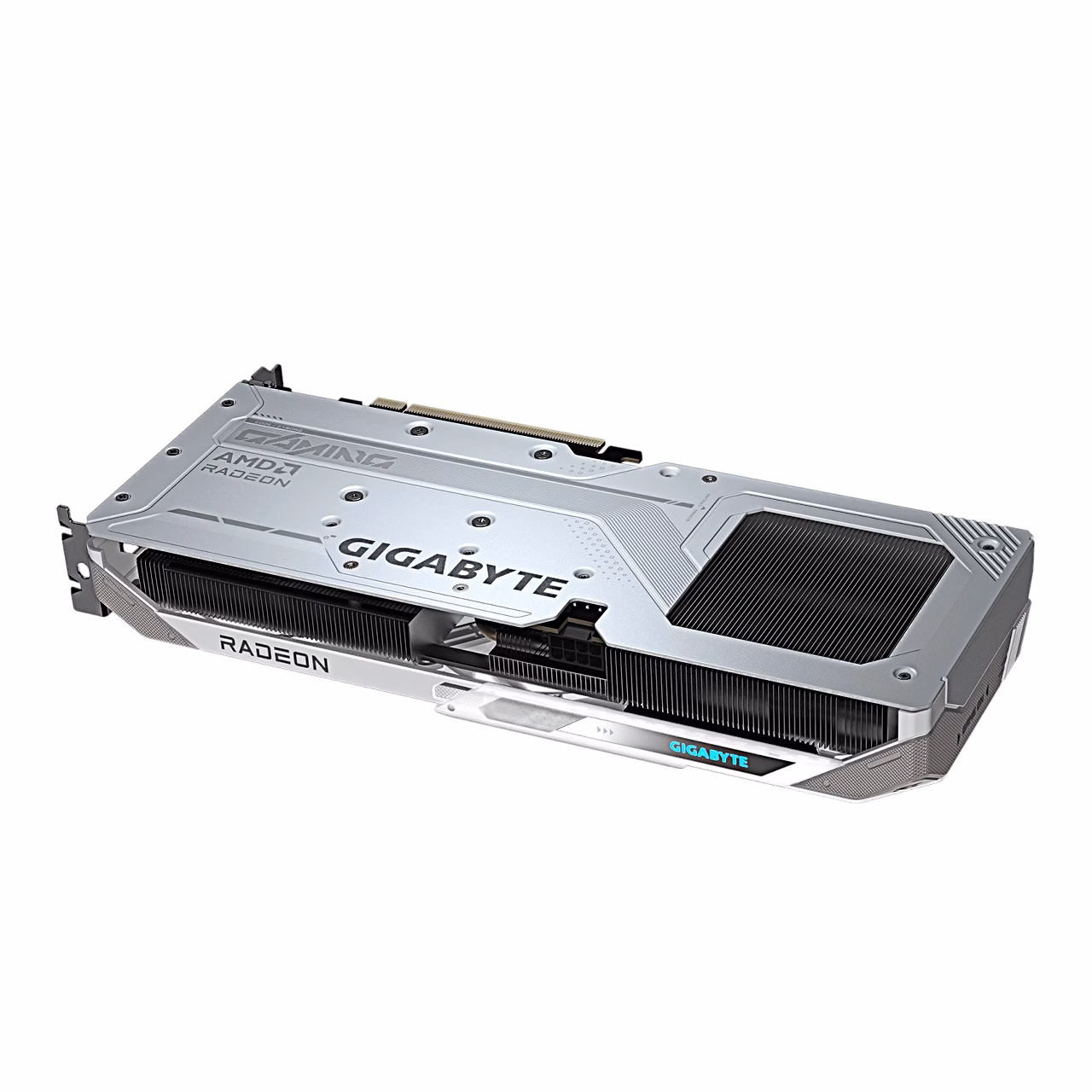 Videokaart Gigabyte tagaplaadi ja ülaserva poolt nurga alt
