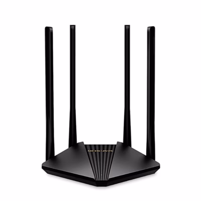 Must WiFi-ruuter Mercusys MR30G nelja püstise antenniga eestvaates